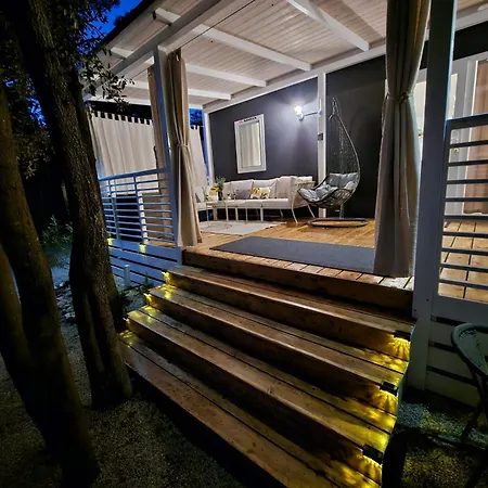 Mobile Sea Fairy, Camping